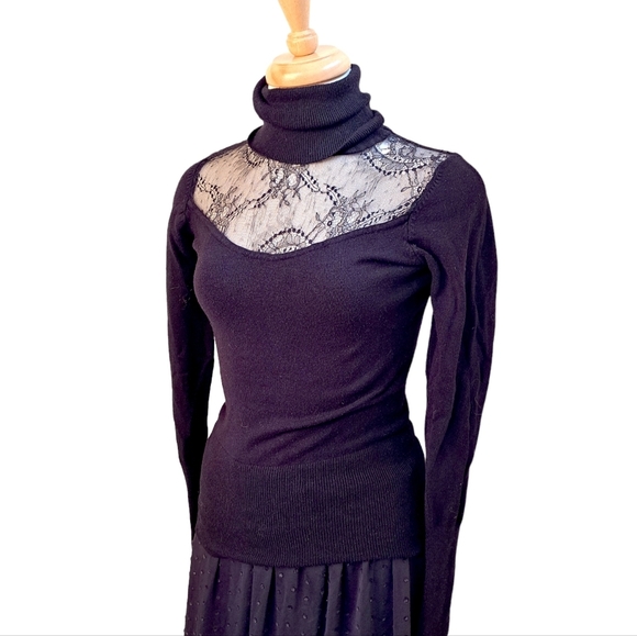 Urban Behavior | Black turtleneck sweater with chest / back lace cut out - Picture 1 of 11